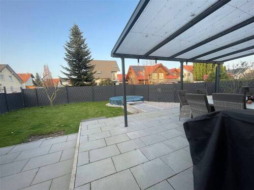 EG: Terrasse & Garten - 