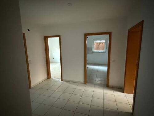 Flur - 2 Zimmer Etagenwohnung in Borchen