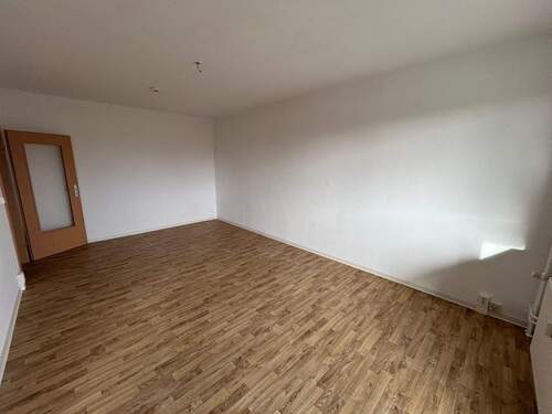 Beispielbild Wohn-/Schlafzimmer - 1 Zimmer Etagenwohnung zur Miete in Halberstadt