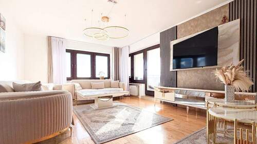 Wohnzimmer - 4 Zimmer Etagenwohnung in Memmingen