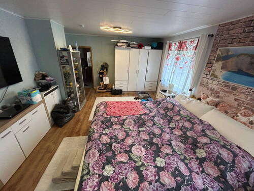Zimmer 1 - 