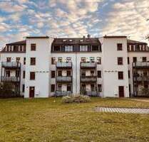 Neu! Hochwertig sanierte Altbauwohnung mit Balkon & großem Grundstück in Dresden+++
