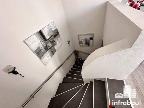 Treppe - 3 Zimmer Etagenwohnung in Fischach