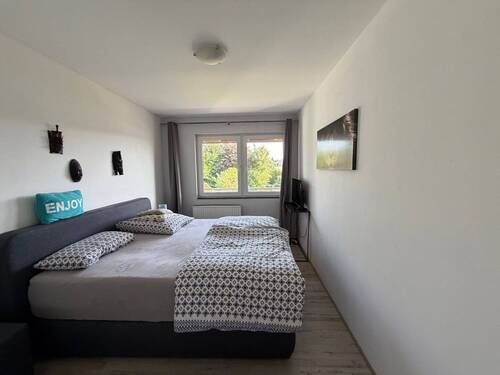 Schlafzimmer 1 - 