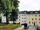 Froebelstr.3-Hauseingang - Etagenwohnung mit 58,70 m² in Chemnitz zum Kaufen