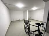 19- Zwei Fahrradräume.JPG - 