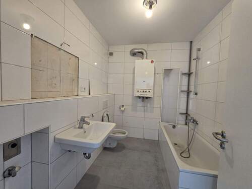 Wohnung 1. OG links - 