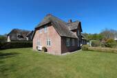. - Mehrfamilienhaus, Wohnhaus mit 127,00 m&sup2; in Niebüll zum Kaufen