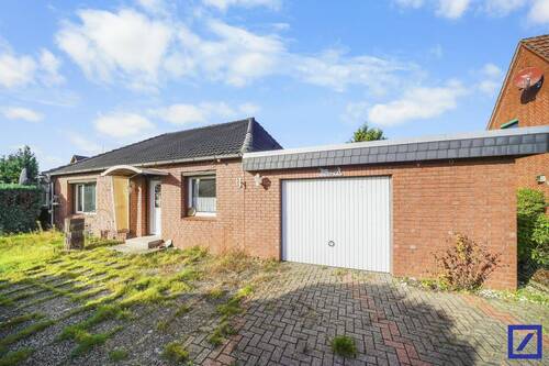 Vorderansicht - Bungalow mit Stil und Potenzial in Blender - Komfortabel, ruhig, barrierearm