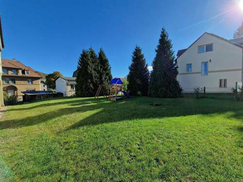 Eibau Aussenansicht Spielplatz - 