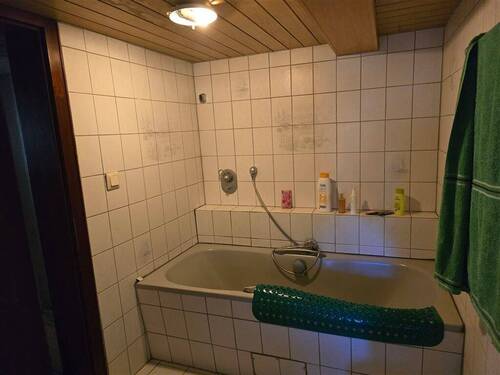 1.WE - Badezimmer OG - 