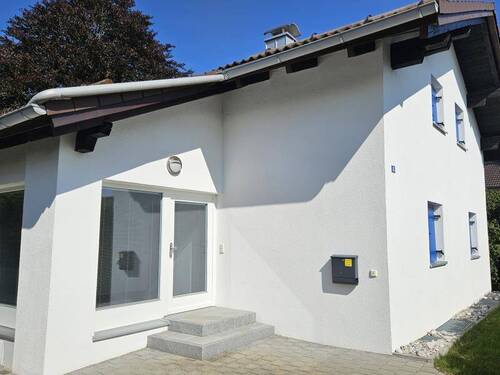 Außenansicht - CHARMANTES UND FREISTEHENDES EINFAMILIENHAUS in Peißenberg