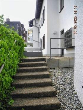 Hauszugang - 1 Zimmer Etagenwohnung zum Kaufen in Filderstadt
