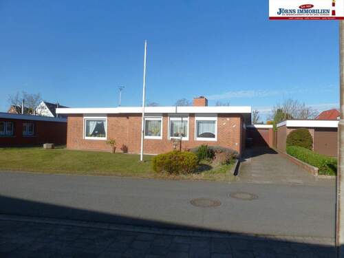 Vorderansicht - BUNGALOW MIT VIEL POTENZIAL - Wohnen auf einer Ebene in Burg! Modernisierung erforderlich!