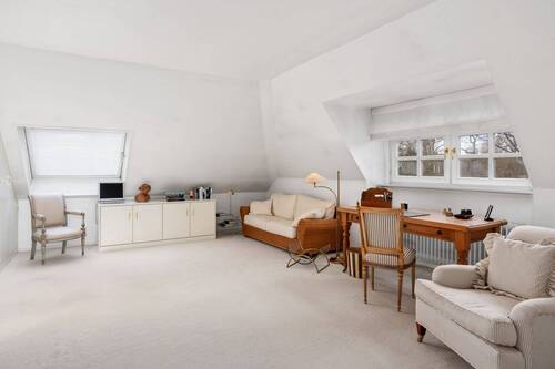 Wohn- und Schlafzimmer (Zimmer 1 