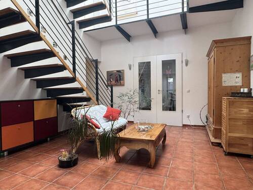 Atrium 1 - 