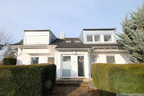 Hausansicht Ost - 9 Zimmer Mehrfamilienhaus, Wohnhaus in Remseck