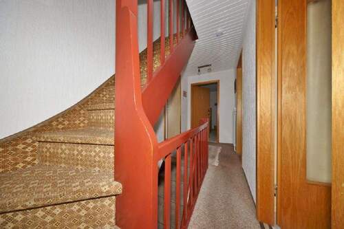 Treppenaufgang zum Dachgeschoss - 