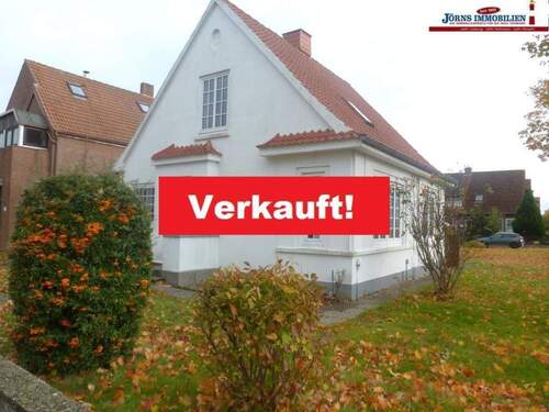 Vorderansicht - 'ÄLTERES CHARMANTES SEMESTER' SUCHT LIEBHABER!