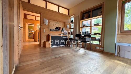 Flexibler Büro-/Showroom-Bereich mit Außenzugang - 