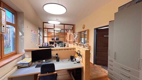 Gemeinschaftsbüro – Platz für bis zu 3 Arbeitsplätze - 