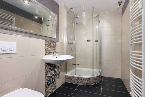Modernisiertes Badezimmer DG - 
