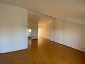 Wohn-/Esszimmer - 