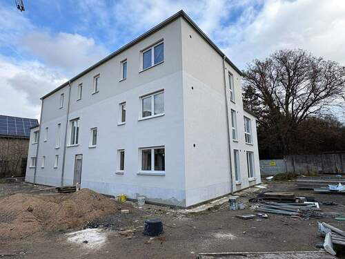 Gebäudeansicht - 6 Zimmer Mehrfamilienhaus, Wohnhaus in Greußenheim