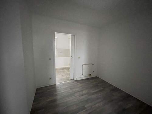 Großer Flur - Etagenwohnung mit 43,00 m&sup2; in Brandenburg an der Havel zur Miete