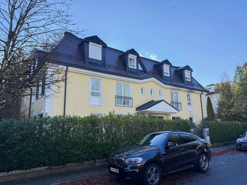 Außenansicht - 3 Zimmer Etagenwohnung zur Miete in München