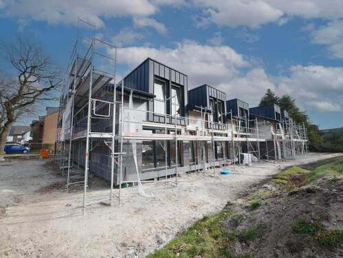 Straßenansicht - Reihenmittelhaus mit 130,10 m&sup2; in Paderborn / Marienloh zum Kaufen