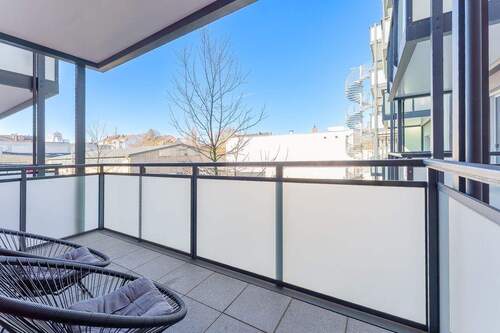 Beispielbild: Balkon. Wohnung 2 im 1. OG rechts - 