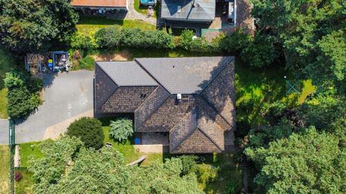 viel grün - Bungalow mit 107,00 m&sup2; in Falkensee zum Kaufen