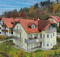 Viel Raum fürs Leben: 3-Parteien-Haus mit Altmühltalblick ideal für Familien, Generationen oder Investoren - Greding