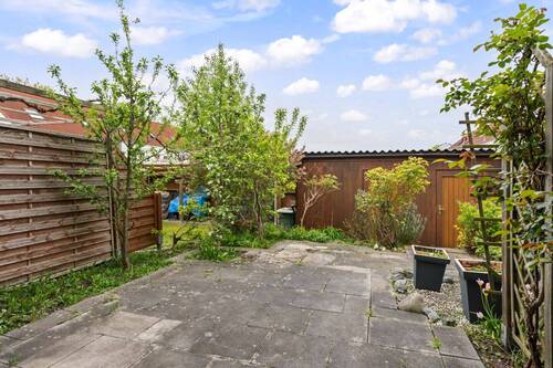 Terrasse mit Schuppen (16,38m² ) - 