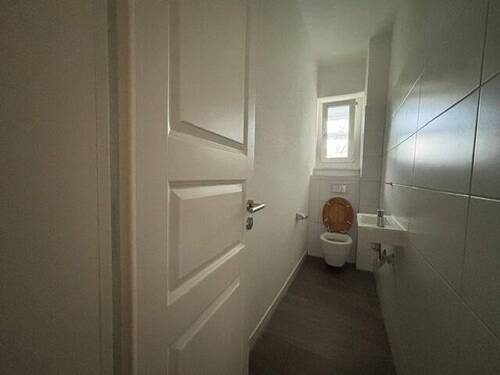 separates WC - 