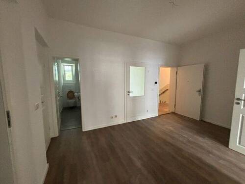 Flur - 3 Zimmer Etagenwohnung in Leipzig