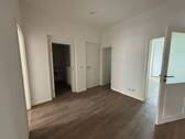 Flur - Etagenwohnung mit 83,60 m&sup2; in Leipzig zur Miete