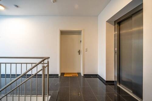 Treppenhaus - 3 Zimmer Etagenwohnung zum Kaufen in Bad Zwischenahn