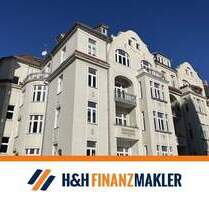 Altbau-Charme Gohlis-Süd: Familienfreundliche Wohnung mit Balkon, Stellplatz und Fahrstuhl zum Kauf - Leipzig / Gohlis-Süd