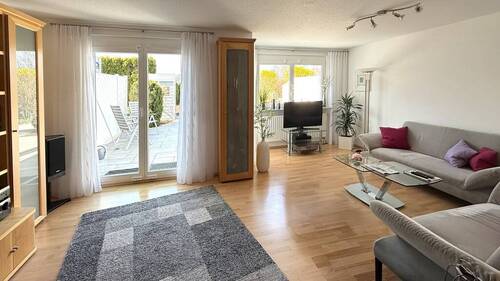 Wohnzimmer - Mehrfamilienhaus, Wohnhaus mit 108,00 m&sup2; in Villingen-Schwenningen zum Kaufen