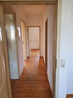 Wohnungsflur - 2 Zimmer Etagenwohnung zur Miete in Bernburg