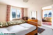 12 - Zimmer - Balkonzugang OG - 