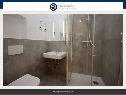 Badezimmer - Charmante 2-Zimmer-Wohnung mit neuem Bad in beliebter Lage von Brötzingen