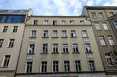 Hausansicht - 2 Zimmer Etagenwohnung zum Kaufen in Berlin