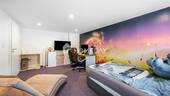 1. OG Schlafzimmer 1 2 - 