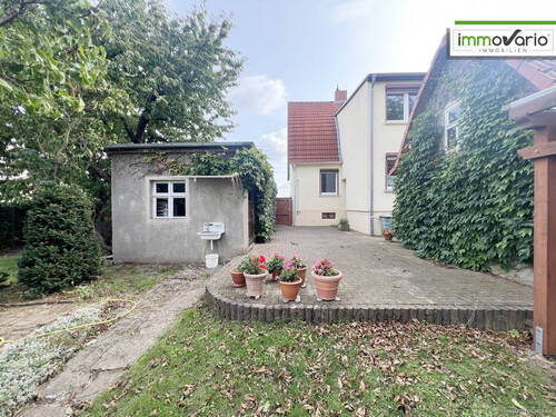 Ansicht Westseite - 6 Zimmer Doppelhaushälfte in Magdeburg / Westerhüsen