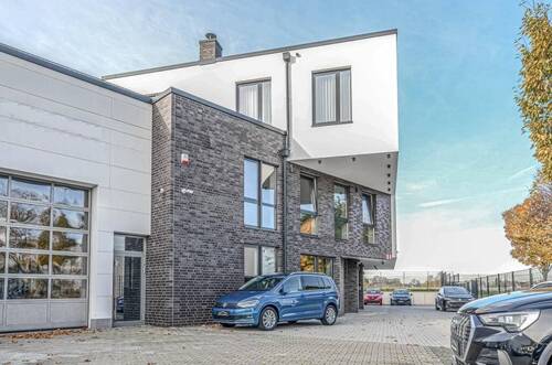 Ansicht links - 4 Zimmer Büro in Hürth