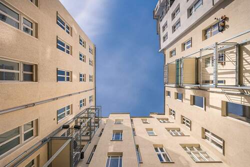 Innenhof 1 (3) - 2-Zimmerwohnung im Dachgeschoss mitten im Prenzlauer Berg