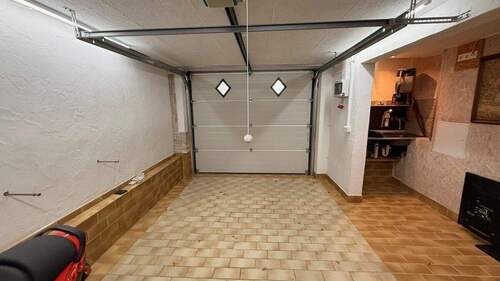 Garage - 6 Zimmer Einfamilienhaus in Velving